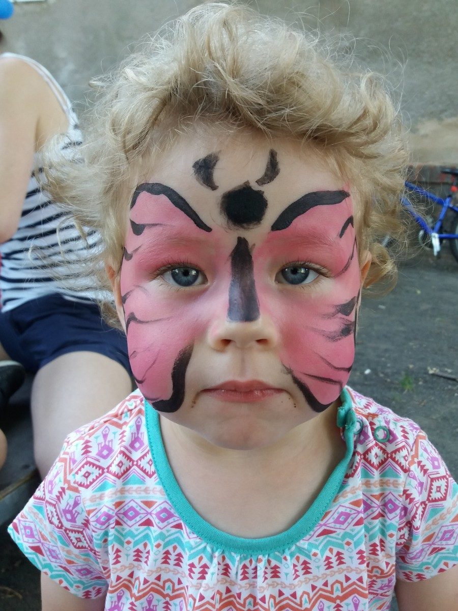 malování na obličej – facepainting – motýlek